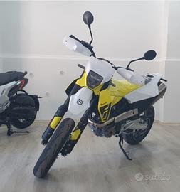 Husqvarna 701 Supermoto