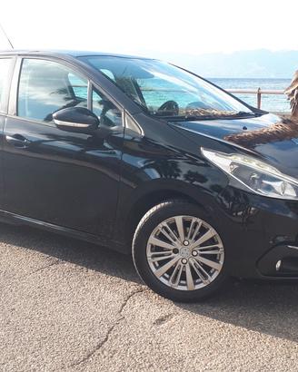 Peugeot 208 1.6 BlueHDi 75 5PT Allure 2016