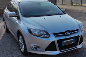 Ford focus mk3 1.6 115cv diesel titanium.