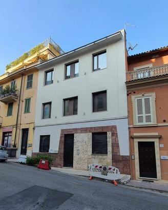 Appartamento di 119 m² con più di 5 locali a Frosi