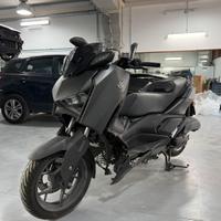 X-MAX 125