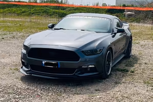 Ford mustang 3.7 (NO SUPERBOLLO)