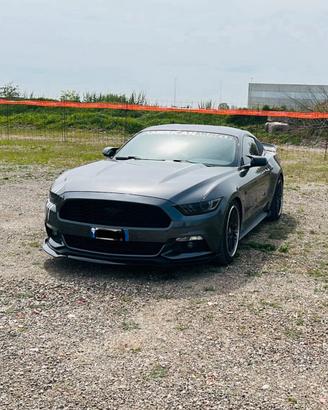 Ford mustang 3.7 (NO SUPERBOLLO)