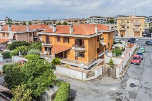 QUADRIFAMILIARE A CERVETERI