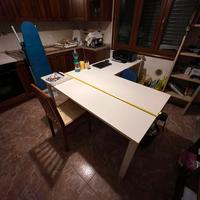 Scrivania Angolare con Cassettiera