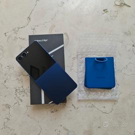 SAMSUNG Galaxy Z Flip7 