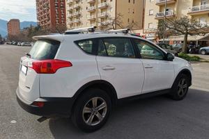 Rav4 2.0 D-4D 2WD Active 2015