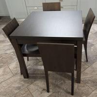 Tavolo in legno allungabile