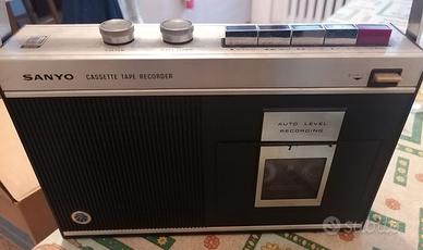 Recorder lettore cassette Sanyo