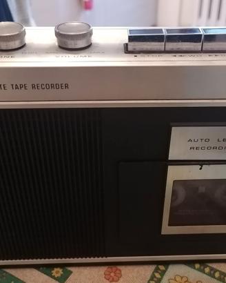 Recorder lettore cassette Sanyo