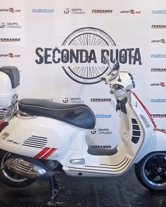 Vespa 300 GTS hpe Racing Sixties