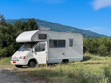 Camper Mansardato ford transit 2.5