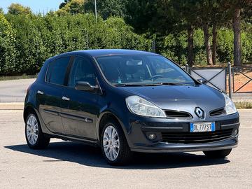 Renault Clio 1.5 dCi 85CV 5 porte Le Iene *Garanzi