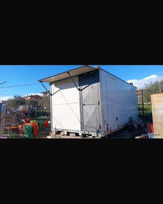 Container adibito a casetta