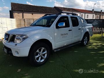Nissan Navara 2.5 dCi 4 porte Double Cab LE