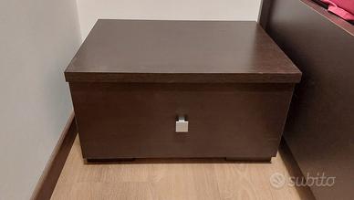 Comodini color marrone / wenge