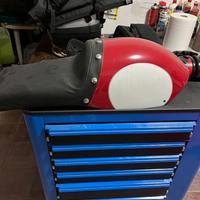 Sella in vetroresina per moto cafe' racer