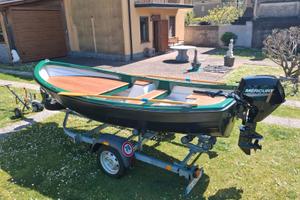 Barca Motore Carrello