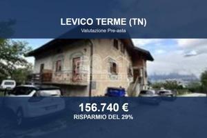Immobile in asta di 219 m² con più di 5 locali e b