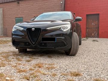 Alfa Romeo Stelvio 2.2 Turbodiesel 210 CV AT8 Q4 B