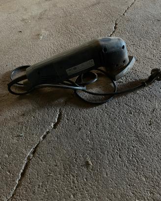 Smerigliatrice ad angolo