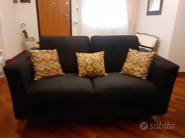 Divano + 2 poltrone