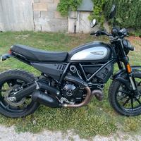Ducati Scrambler 800 Icon Dark Tagliandata