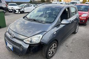 HYUNDAI i10 1.0 MPI