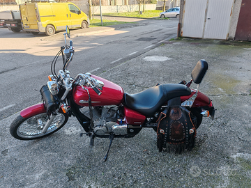 Honda shadow vt750c2
