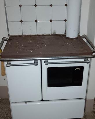 Stufa a legna cucina economica