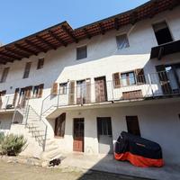 CASA SEMINDIPENDENTE A SALERANO CANAVESE