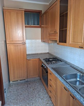 cucina completa in legno massello 