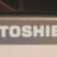 Smart tv 32 pollici  TOSHiBA con telecomando