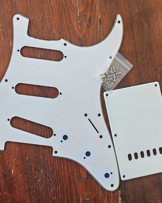 Battipenna bianco per stratocaster