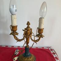 Lampada da tavolo a 2 luci inbronzo dorato e marmo