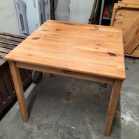 tavolo in legno 