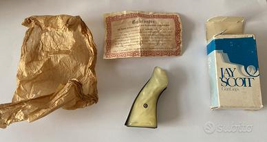 Jay Scott 20 Laminated White Pearl Grips Telaio K