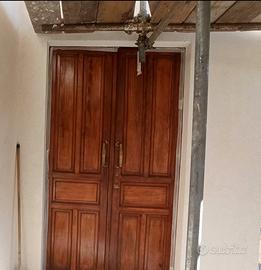  Portoncini in larice massiccio