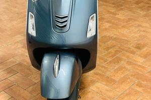 VESPA GTS 300 a.b.s.