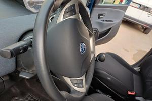 Lancia Ypsilon 1.0 Fire Hybrid Ecochic Gold