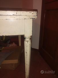 Tavolo romagnolo dell'800