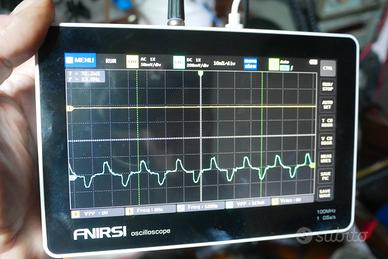 Oscilloscopio tester per la scuola