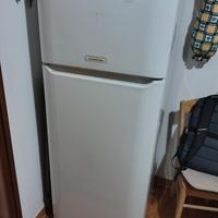 Frigorifero Ariston 60x60x150