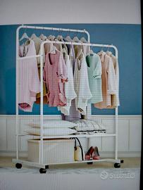 Appendiabiti con Ruote