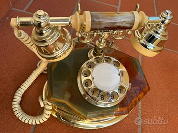 Telefono in onice a tastiera