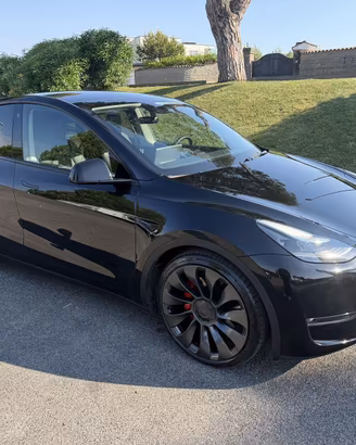 TESLA MODEL Y PERFORMANCE NESSUN ANTICIPO LEASING