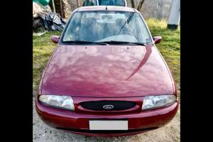 Ford Fiesta Tecno 1.2 Benzina Neopatentati