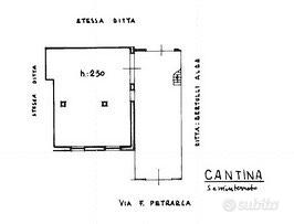 Ampio Garage o Magazzino di 75 mq a Fano
