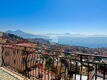 MULTILOCALE A NAPOLI