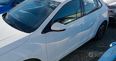 VOLKSWAGEN POLO 1.0 TSI 95cv LIFE 34002 KM